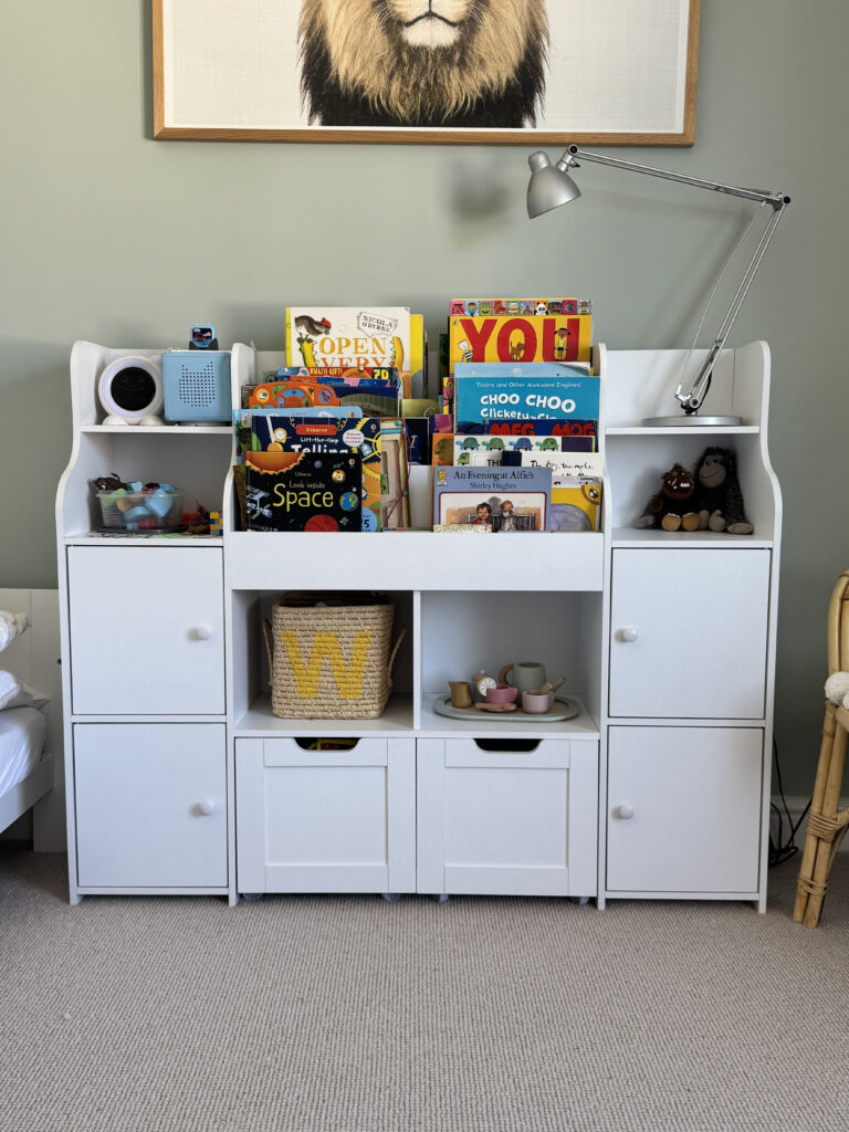 Children's bedroom storage furniture
