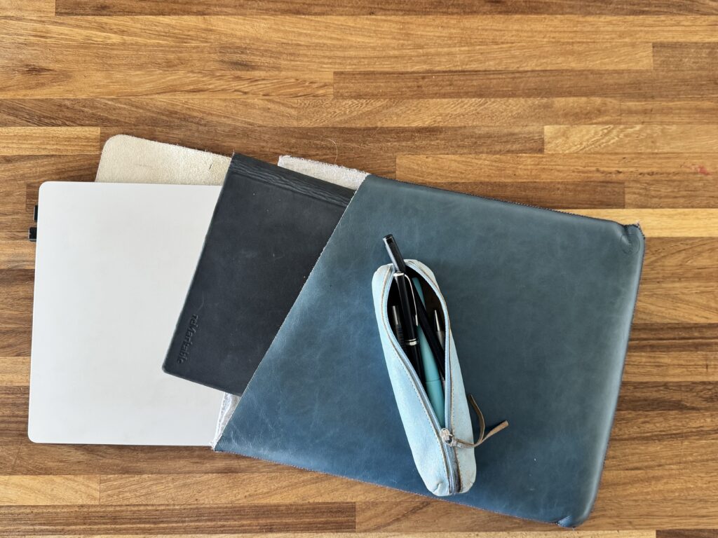 Laptop case and Remarkable
